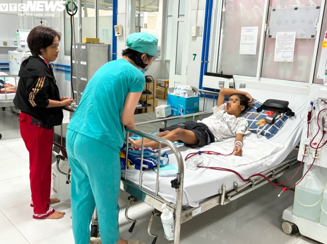 Vì sao ngày càng nhiều trẻ phải chạy thận?